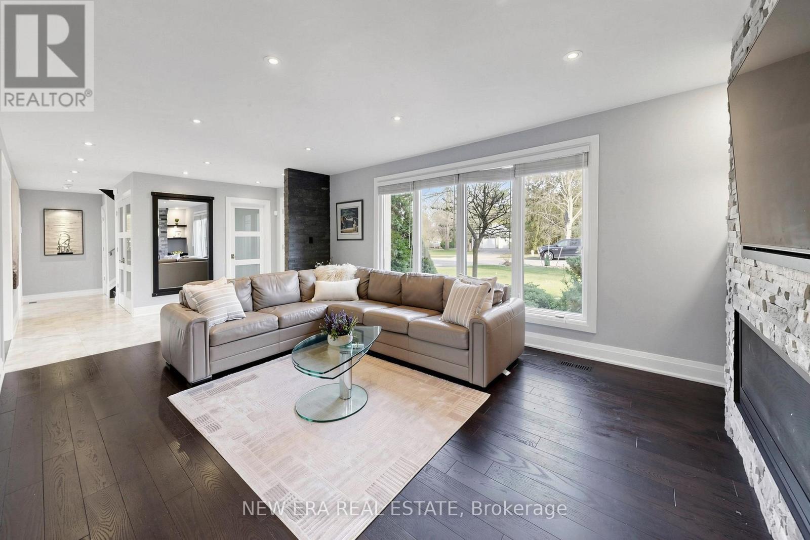 1423 Bunsden Avenue, Mississauga, ON