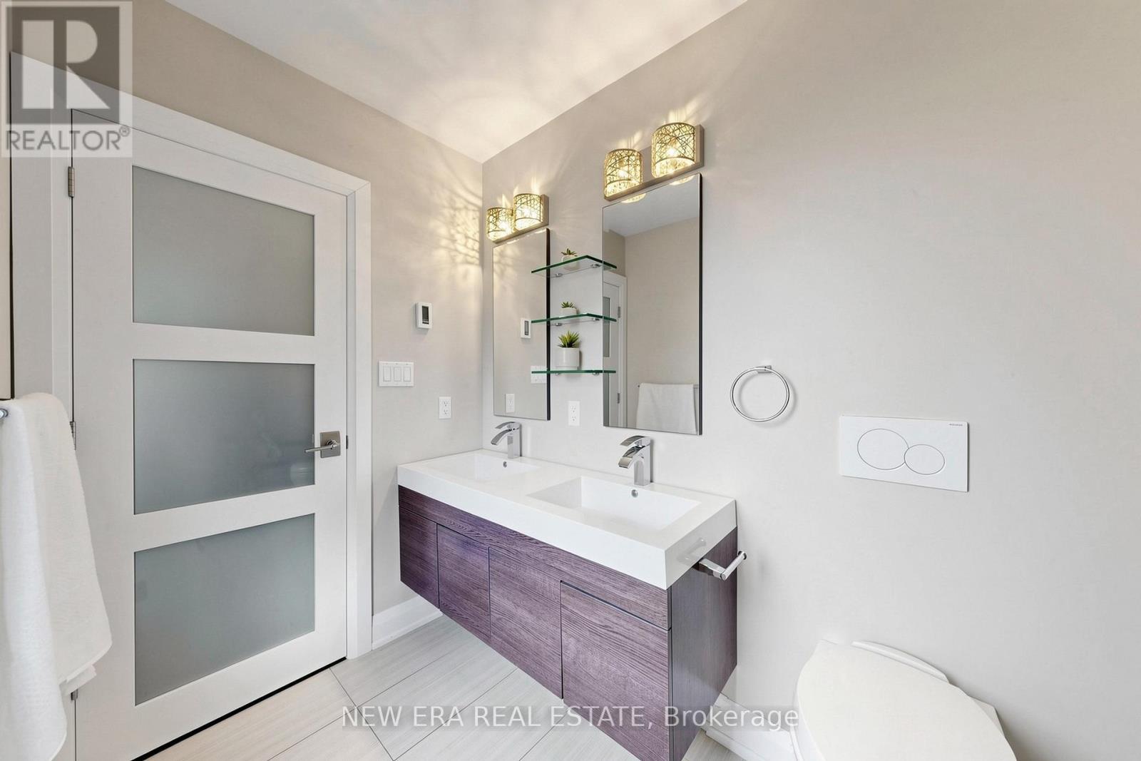 1423 Bunsden Avenue, Mississauga, ON