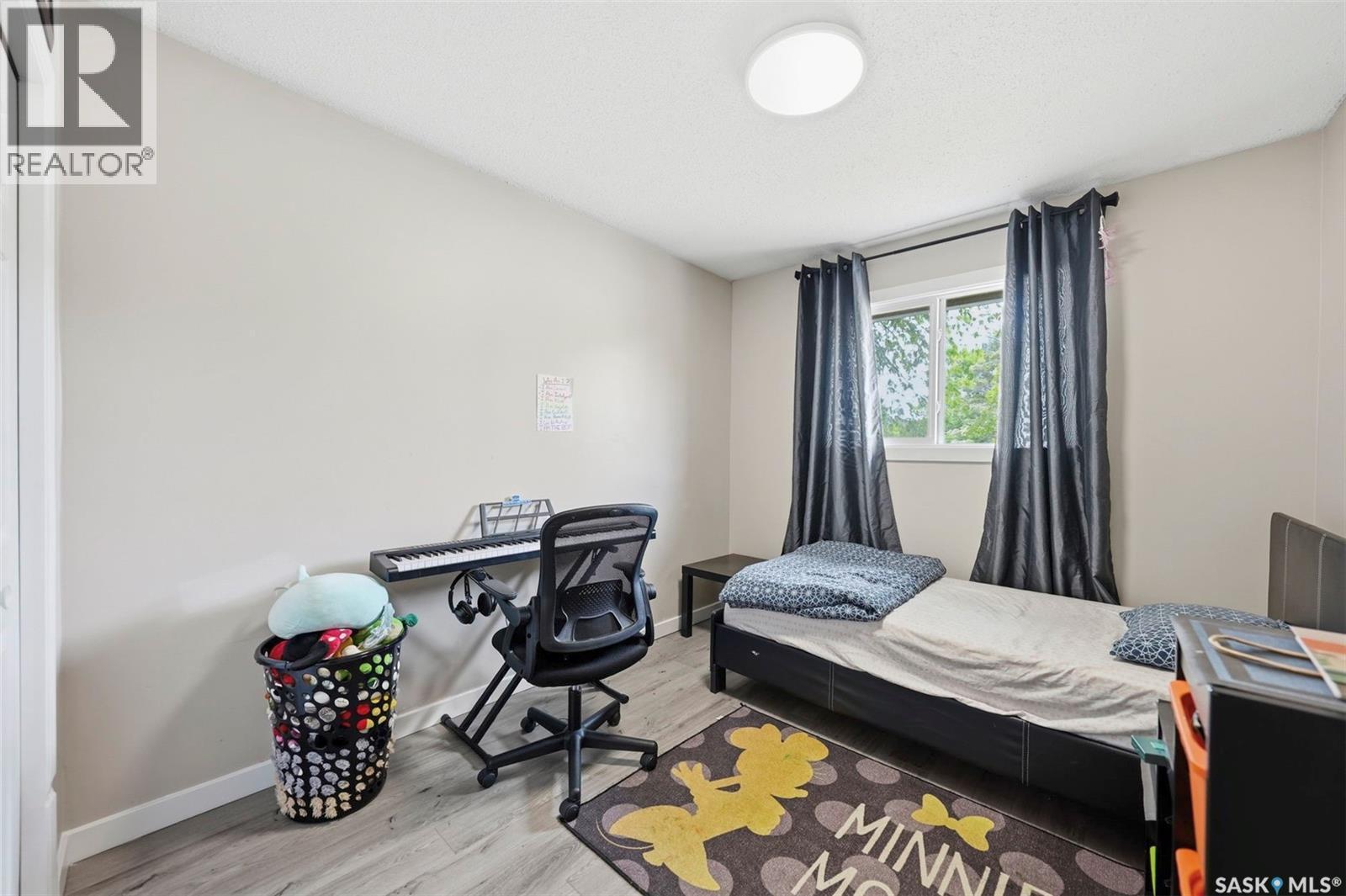 2638 Eastview, Saskatoon, SK