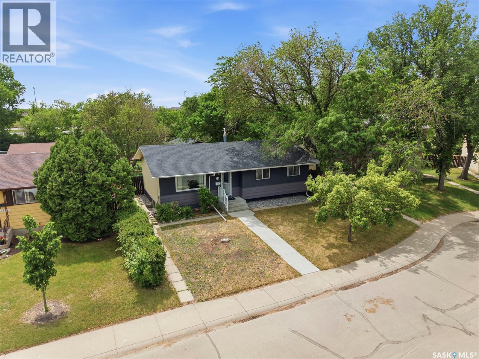 2638 Eastview, Saskatoon, SK