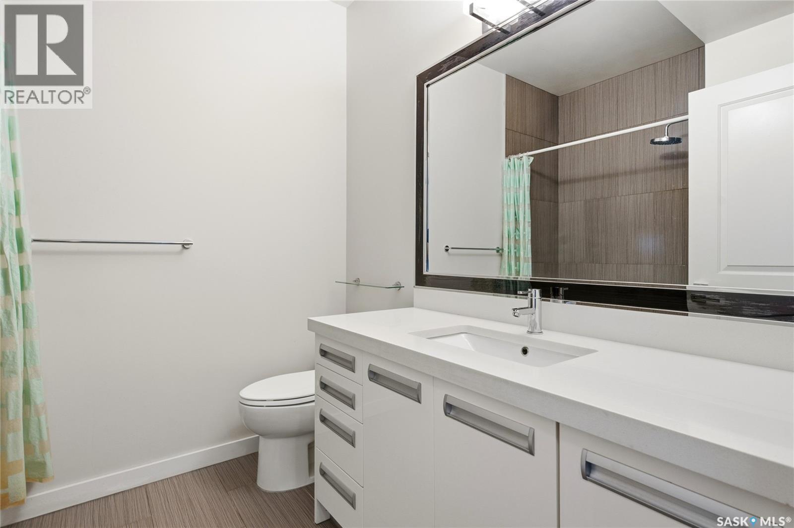 107 1120 Hampton Circle, Saskatoon, SK