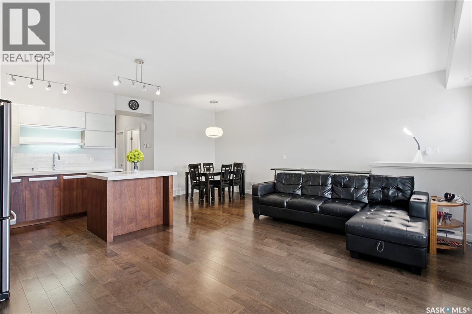 107 1120 Hampton Circle, Saskatoon, SK