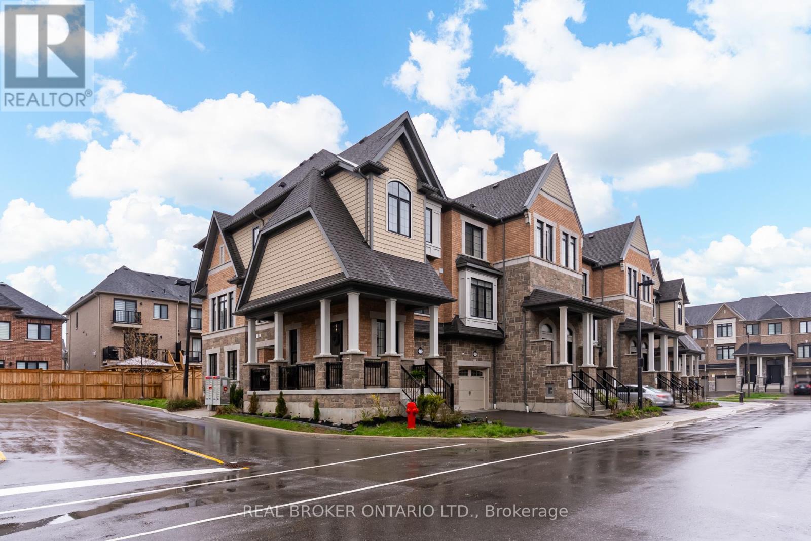 12 Icemaker Way, Whitby, ON