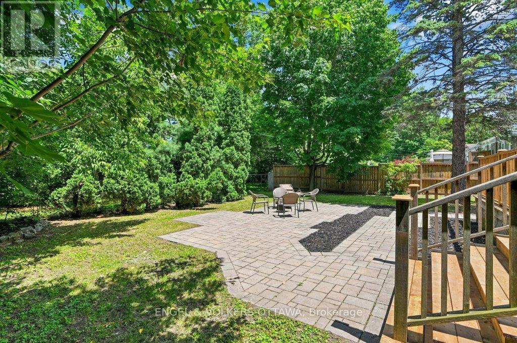 580 Thessaly Circle, Ottawa, ON
