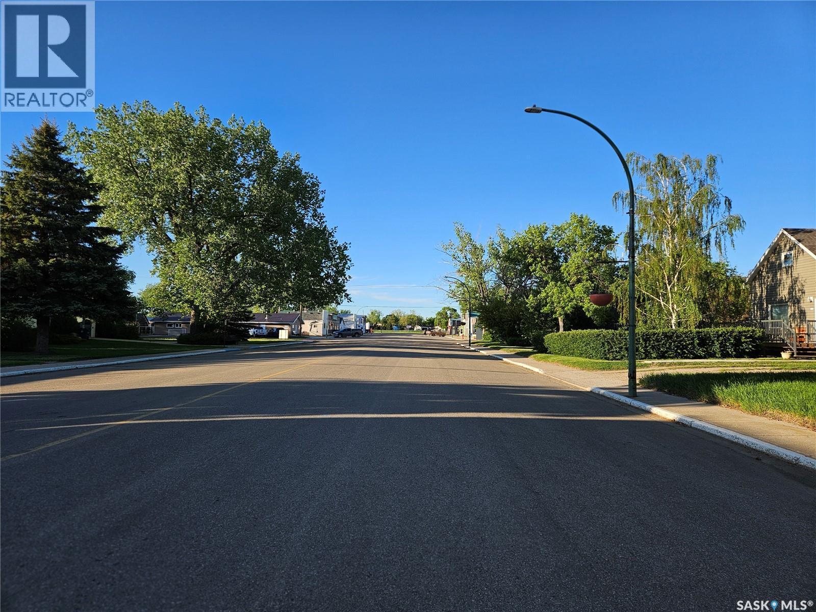 205 Main Street, Midale, SK - Outdoor