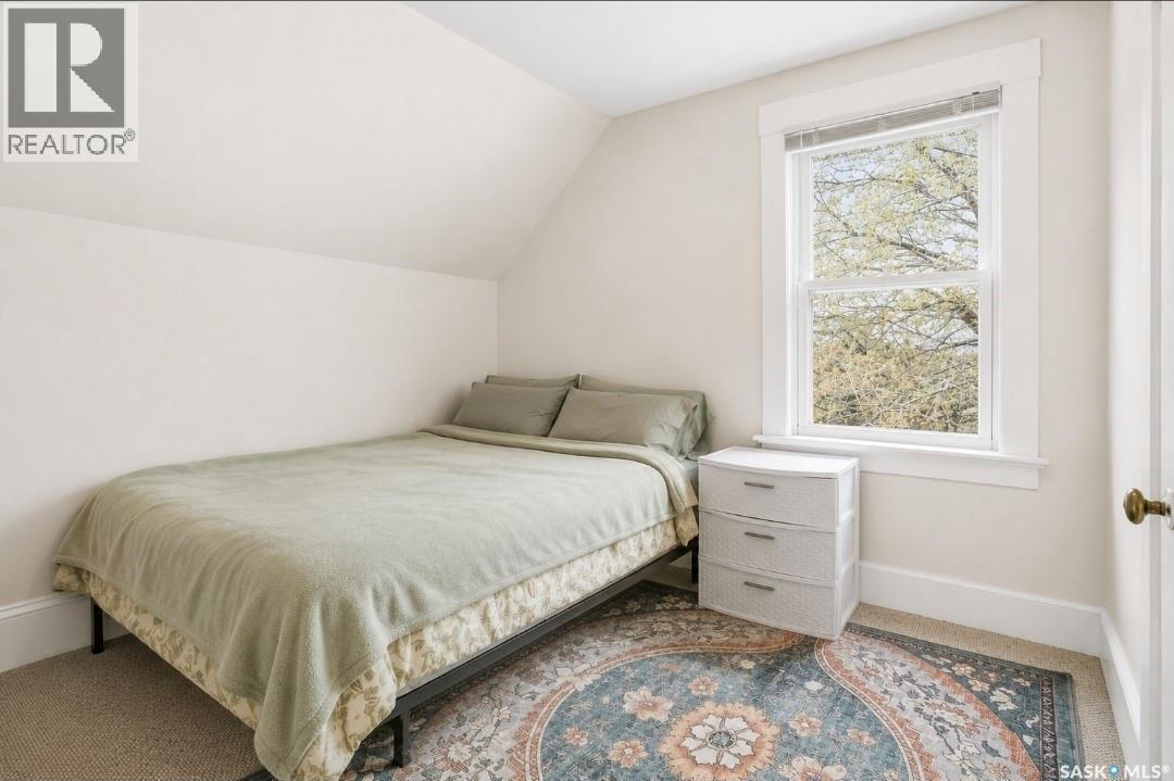 610 Albert Avenue, Saskatoon, SK