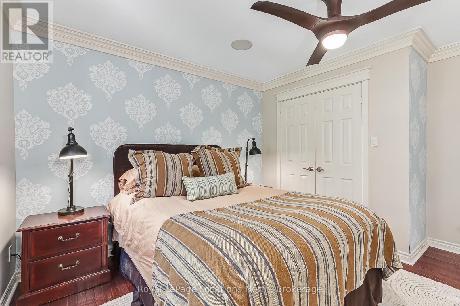 2nd bedroom - 8366 Poplar Side Road, Clearview, ON - Indoor Photo Showing Bedroom