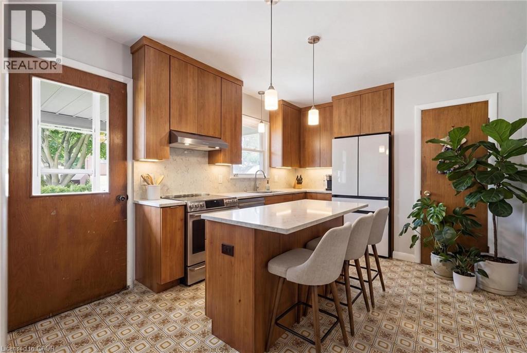Virtually enhanced. - 223 E River Road E, Kitchener, ON