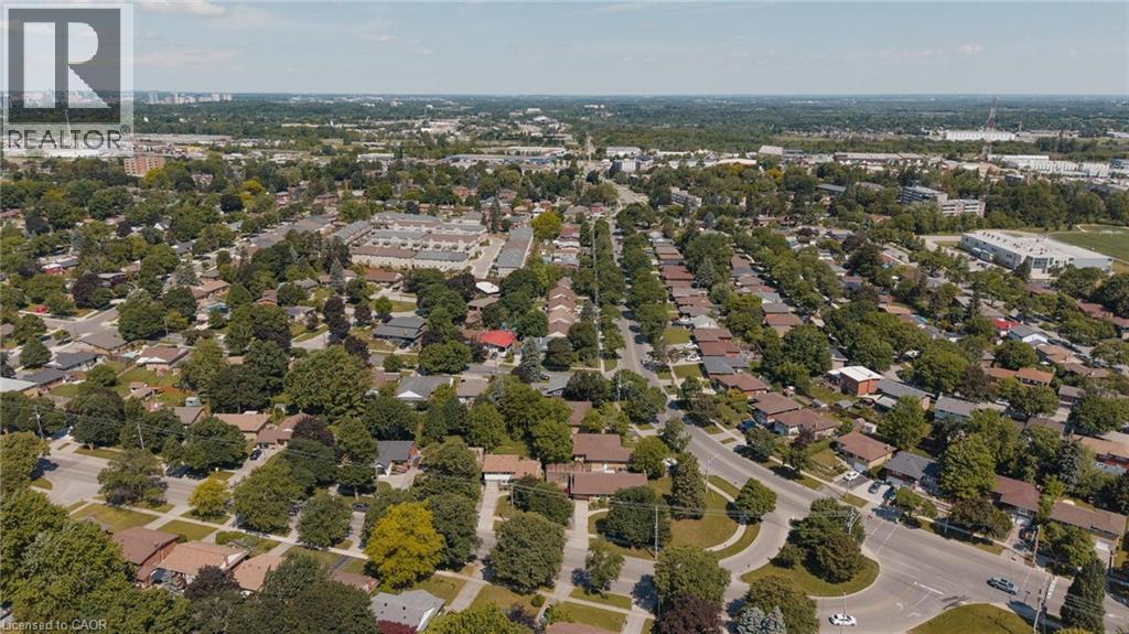 223 E River Road E, Kitchener, ON