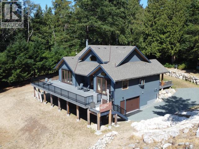 8116 Emmonds Road, Powell River, BC