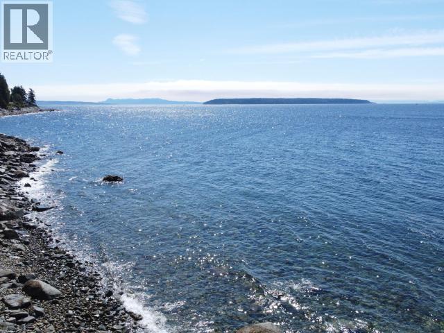 8116 Emmonds Road, Powell River, BC