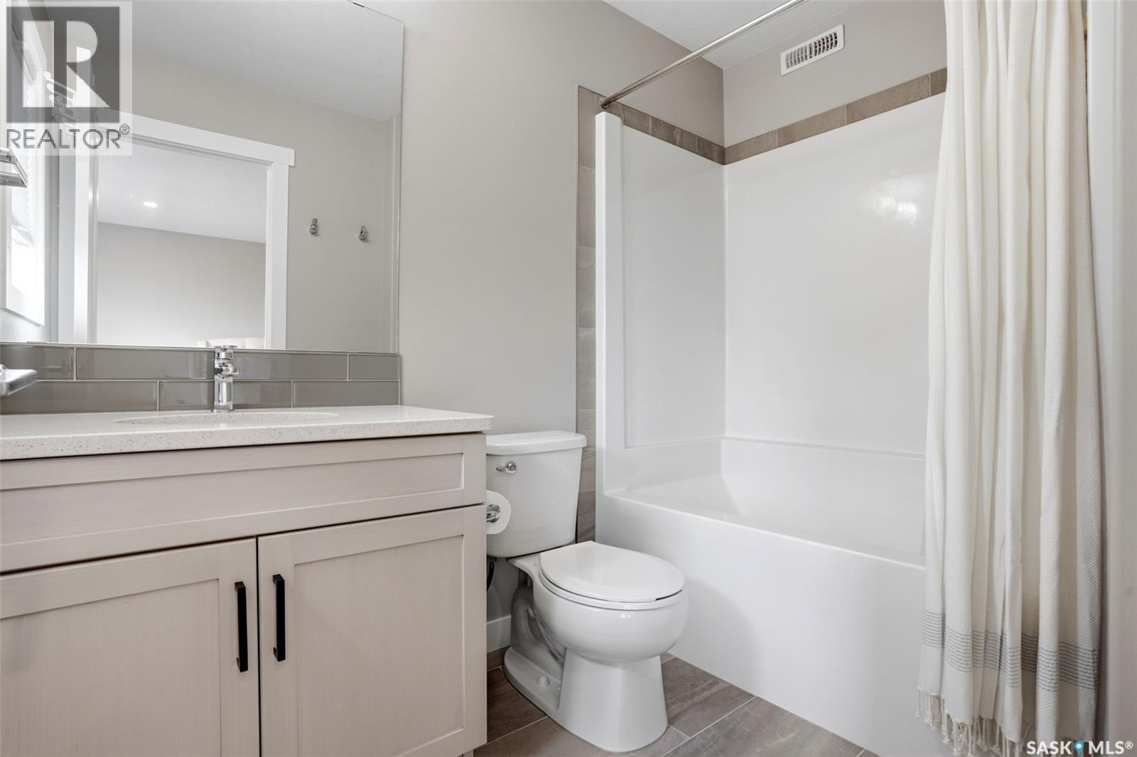 4509 E Keller Avenue E, Regina, SK
