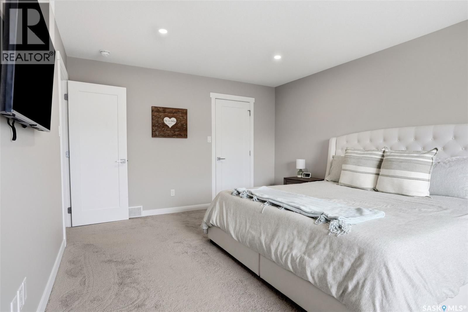 4509 E Keller Avenue E, Regina, SK