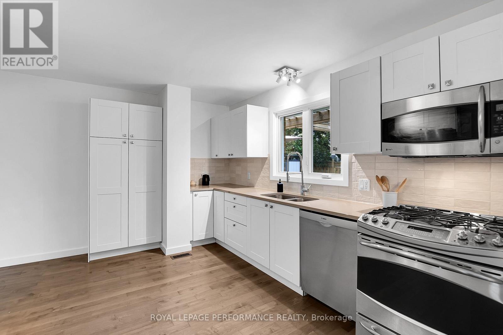 69 Hawk Crescent, Ottawa, ON