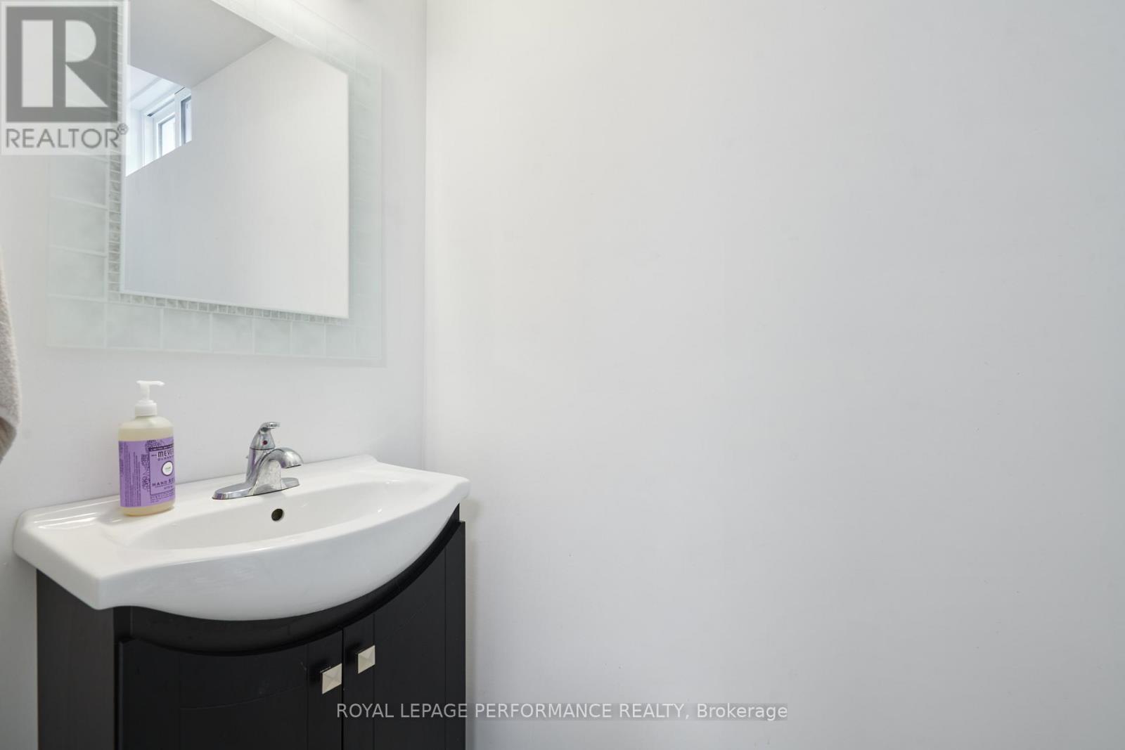 69 Hawk Crescent, Ottawa, ON
