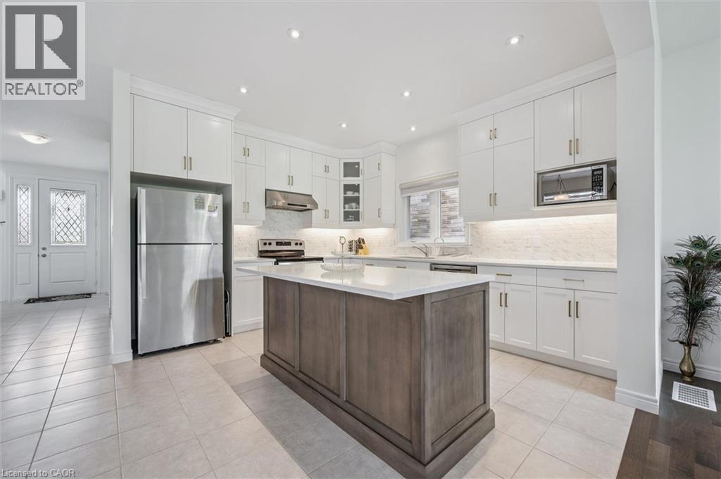 Kitchen - 153 Rivertrail Avenue, Kitchener, ON - Indoor Photo Showing Kitchen With Upgraded Kitchen