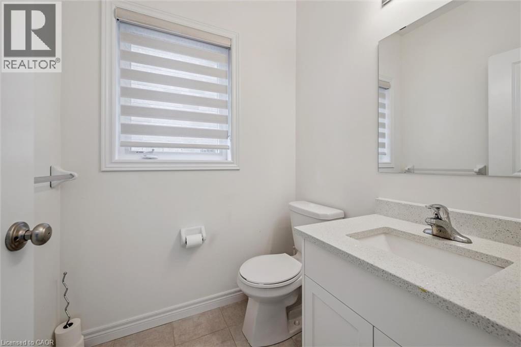 Bathroom - 153 Rivertrail Avenue, Kitchener, ON - Indoor Photo Showing Bathroom
