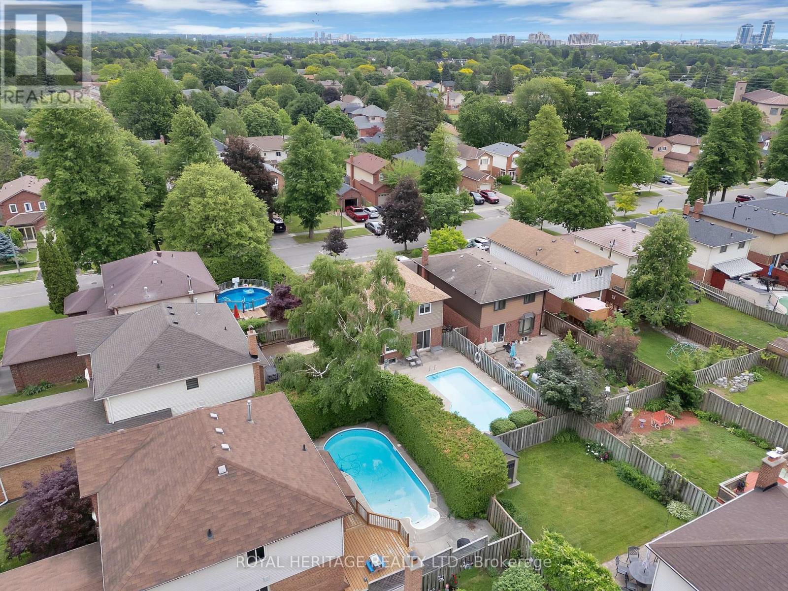 1235 Cedarcroft Crescent, Pickering, ON