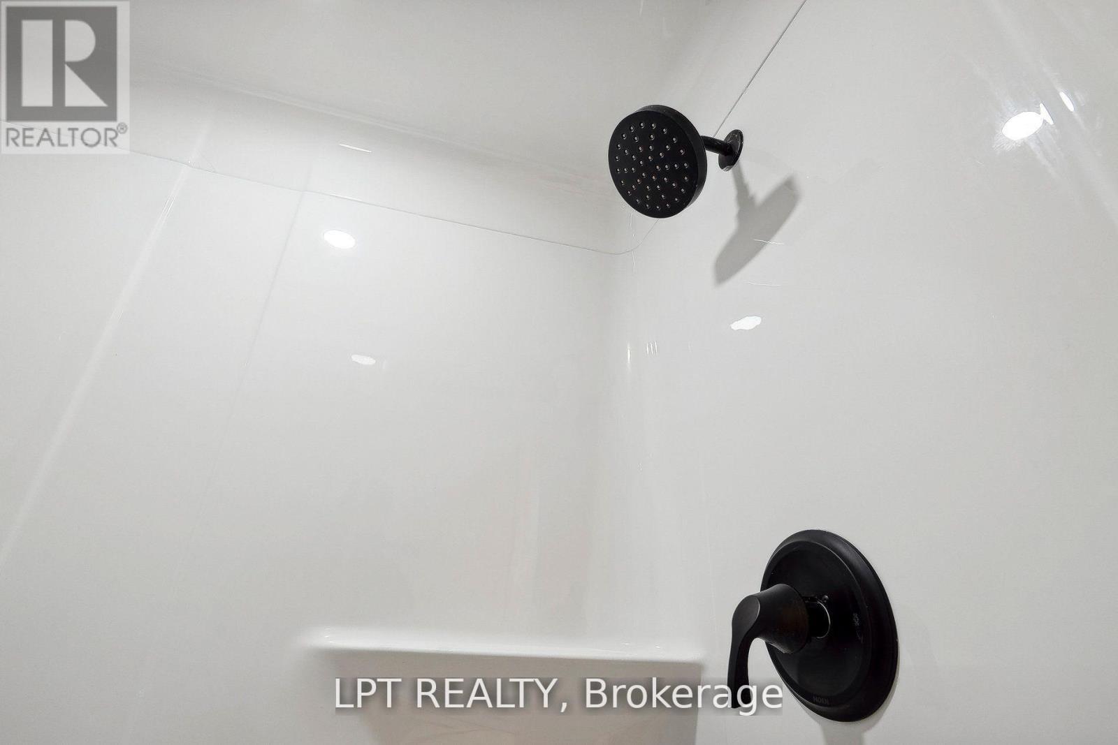 Lower - 140 Springvalley Crescent, Hamilton, ON