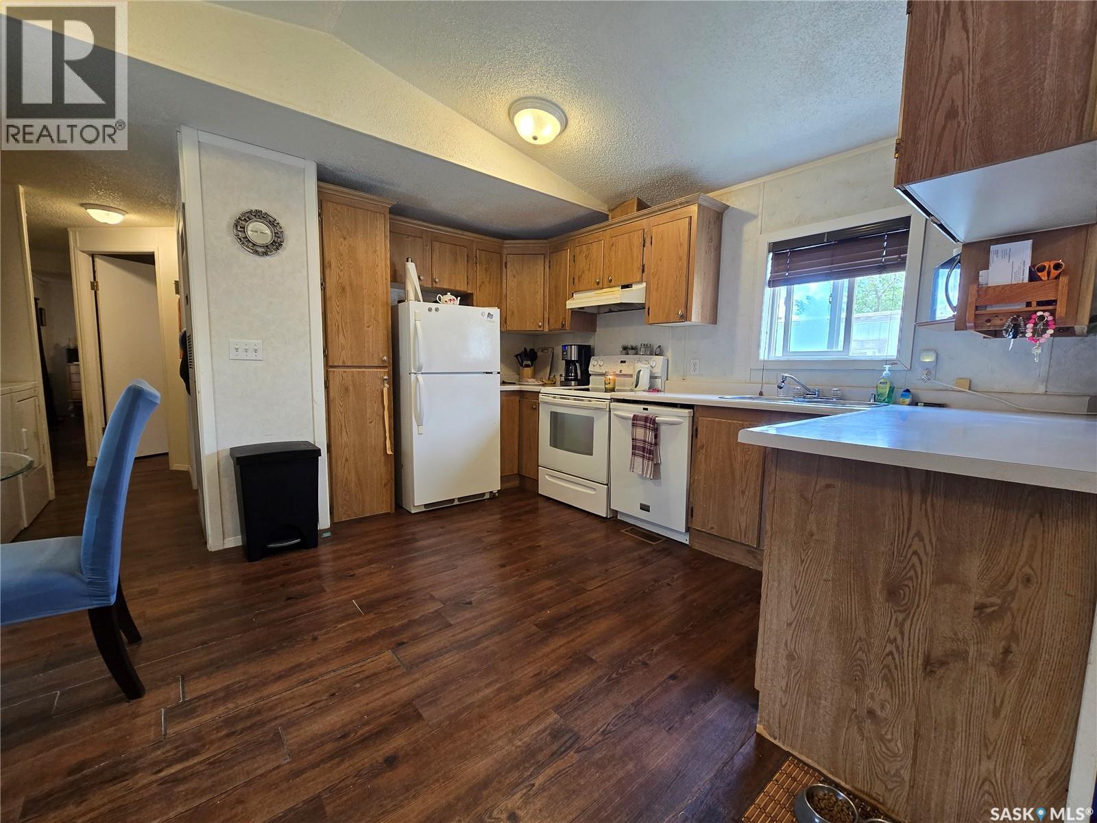 53 106 1St Avenue Sw, Weyburn, SK