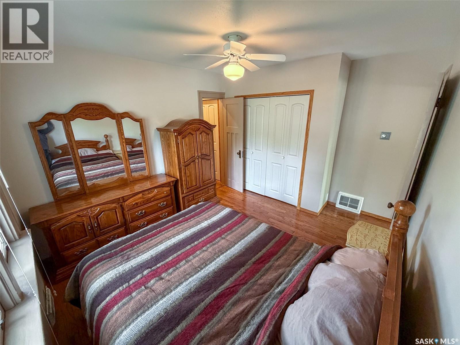 692 2Nd Street E, Shaunavon, SK