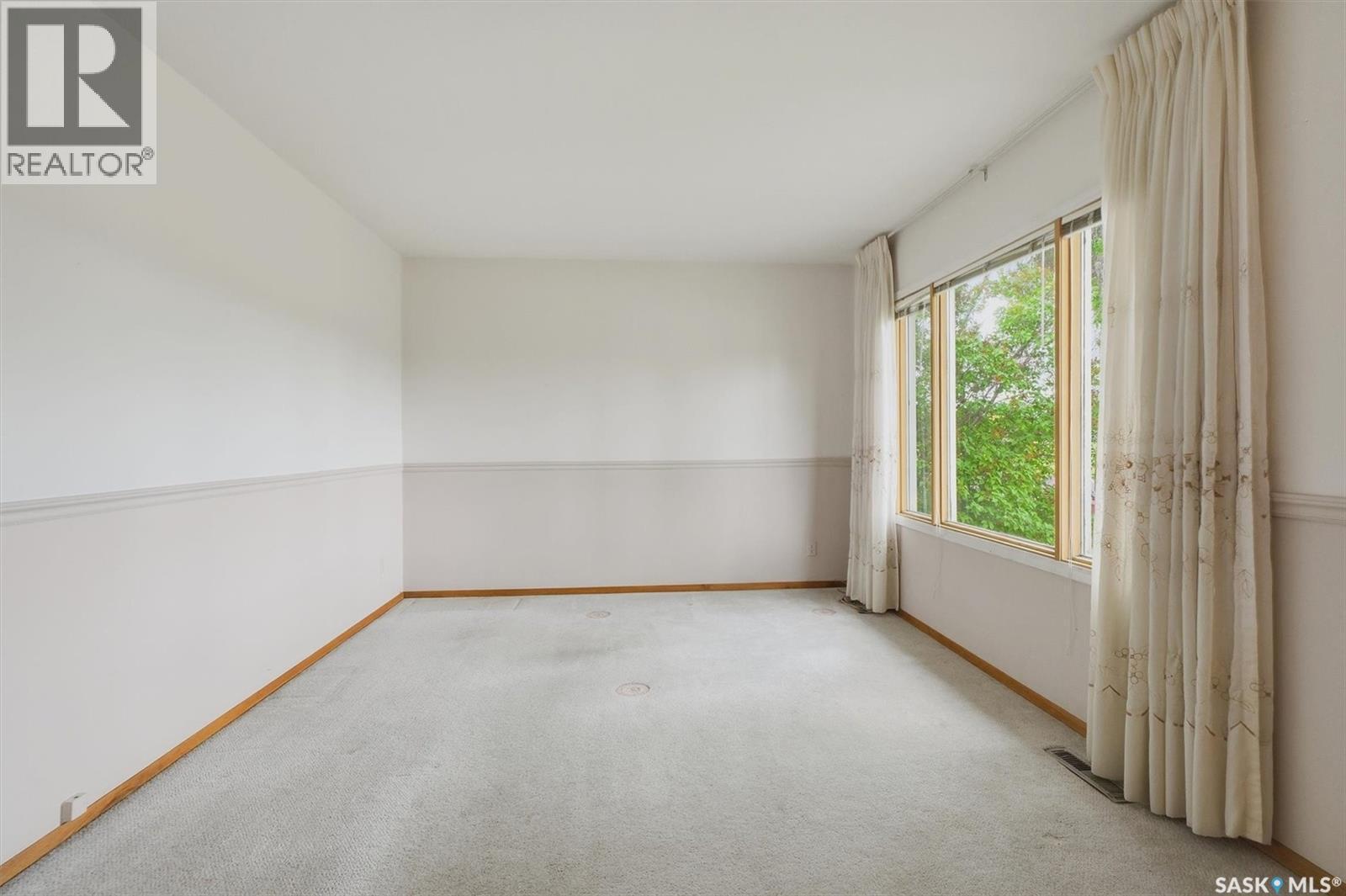 99 Howell Avenue, Saskatoon, SK