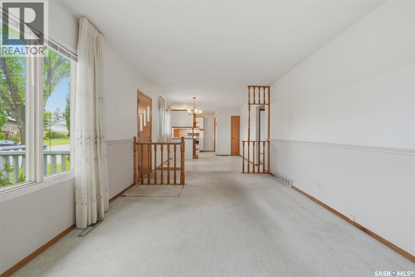 99 Howell Avenue, Saskatoon, SK