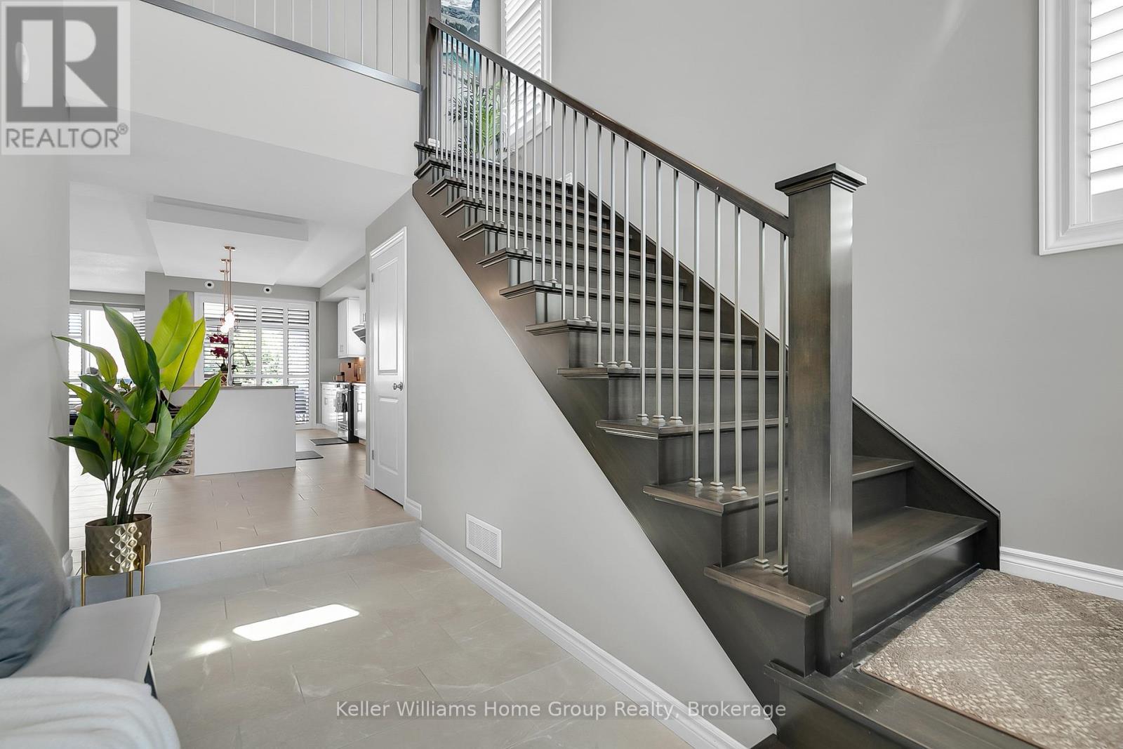 121 Lovett Lane, Guelph (Kortright West), ON