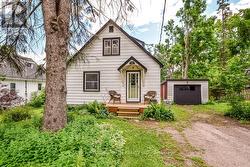 21 BENNER STREET Orillia, ON L3V 2G6