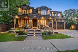 82 BRIDLEWOOD BOULEVARD Whitby (Rolling Acres), ON L1R 3R8