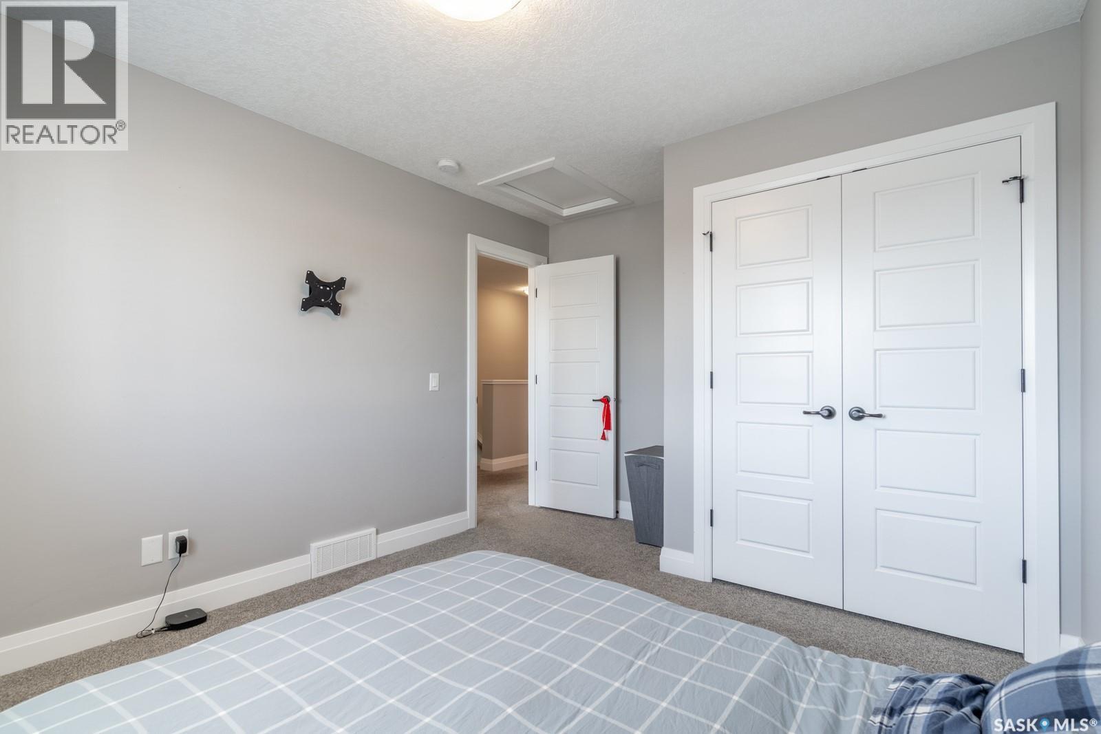 5433 Green Silverberry Drive E, Regina, SK