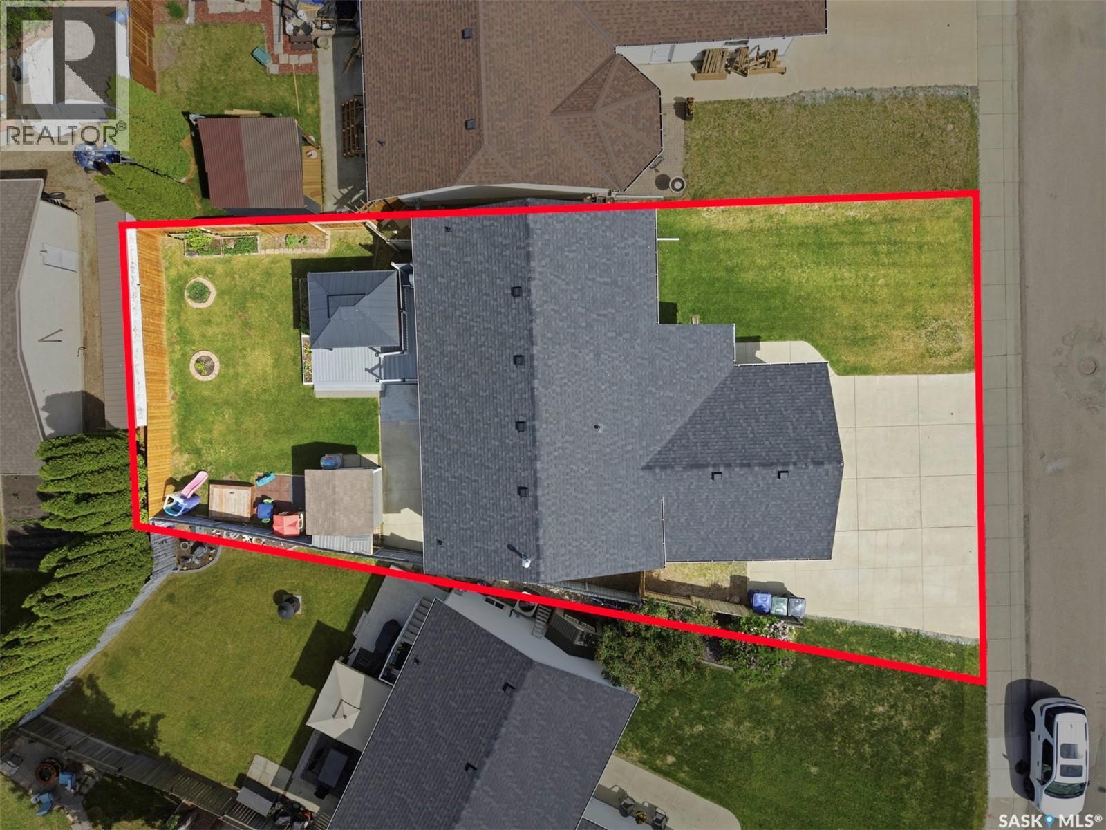 207 Sumner Crescent, Saskatoon, SK