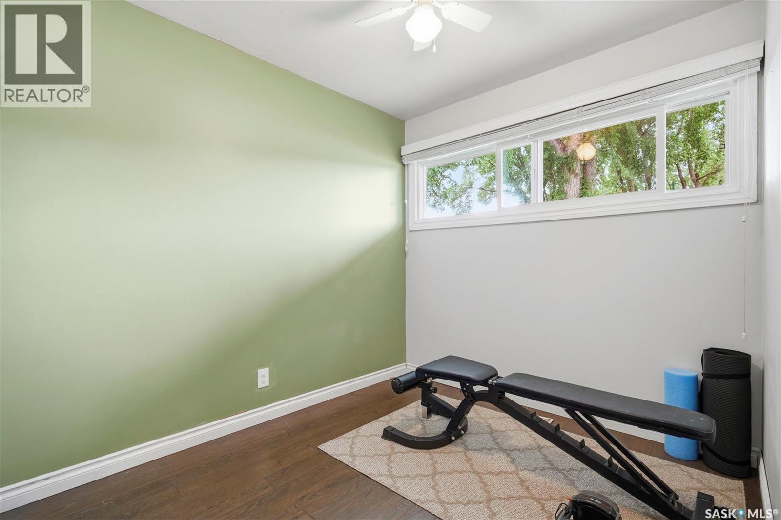 445 Witney Avenue S, Saskatoon, SK