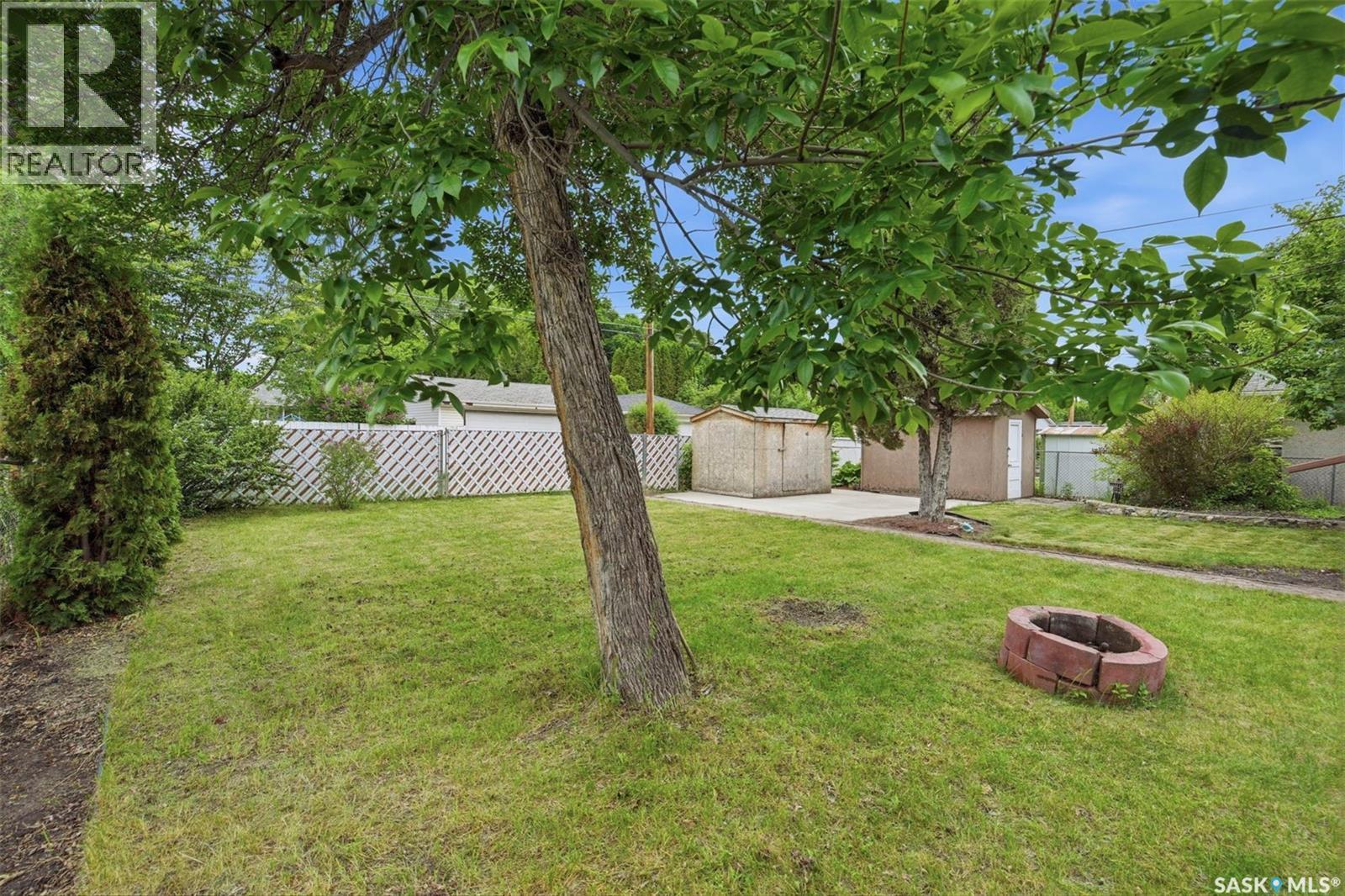 445 Witney Avenue S, Saskatoon, SK