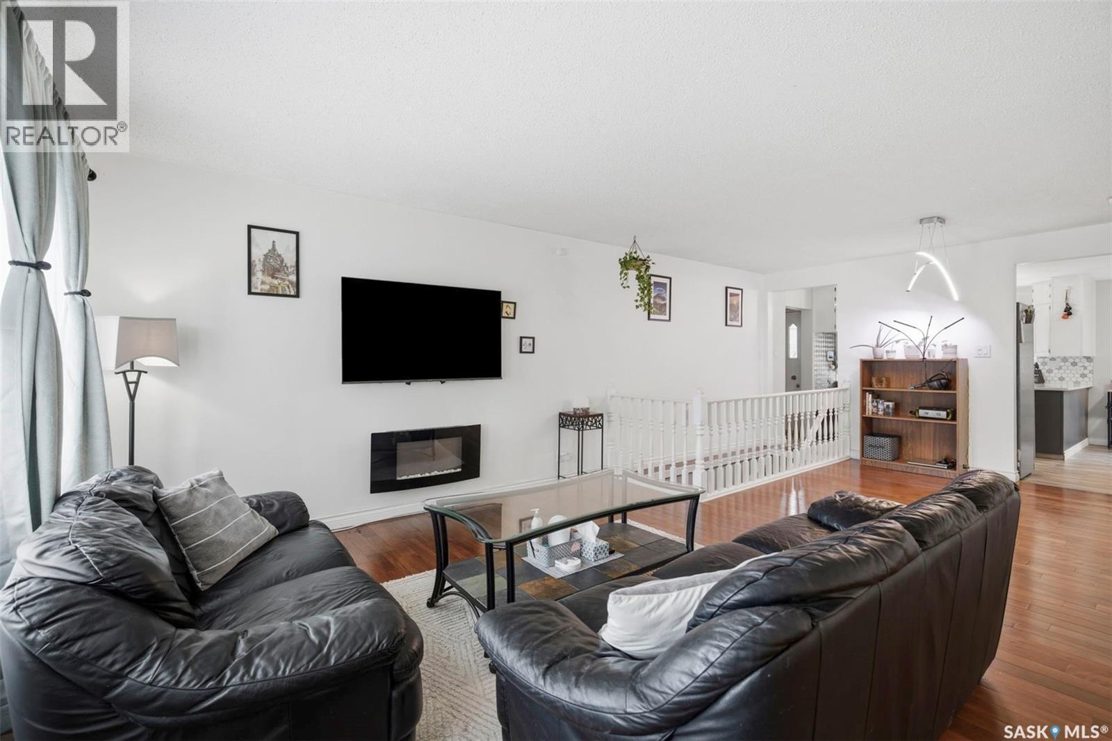 445 Witney Avenue S, Saskatoon, SK