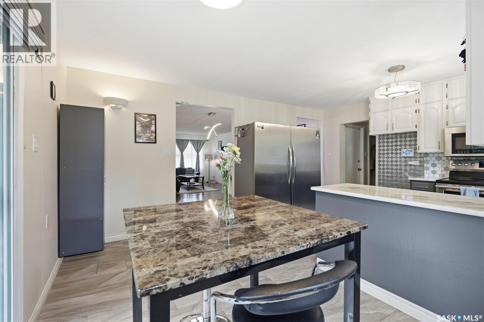 445 Witney Avenue S, Saskatoon, SK