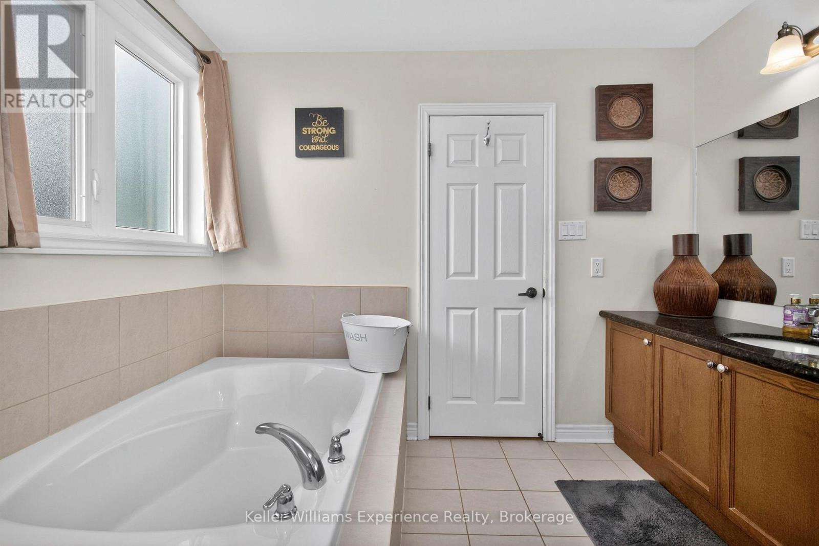 68 Riverwalk Place, Midland, ON