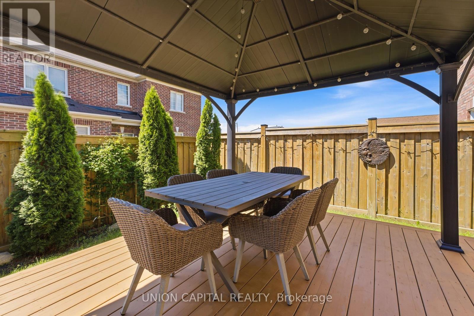 22 Delight Way, Whitby, ON