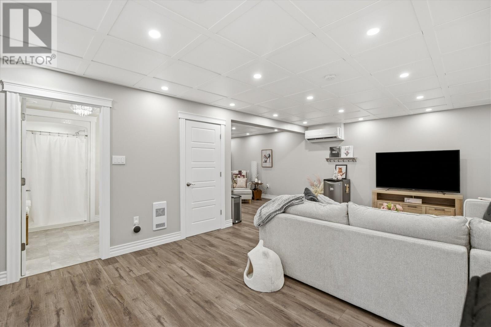 24 Maureen Crescent, Cbs, NL
