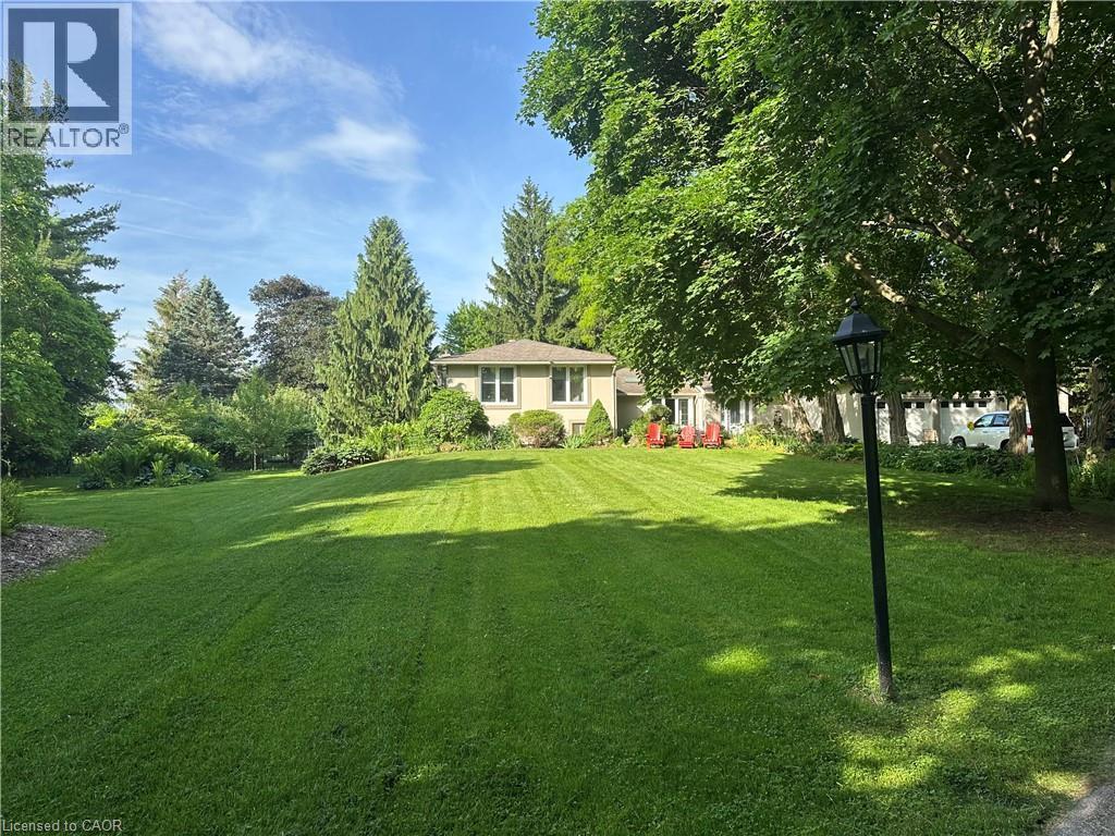5590 Blind Line, Burlington, ON - Outdoor
