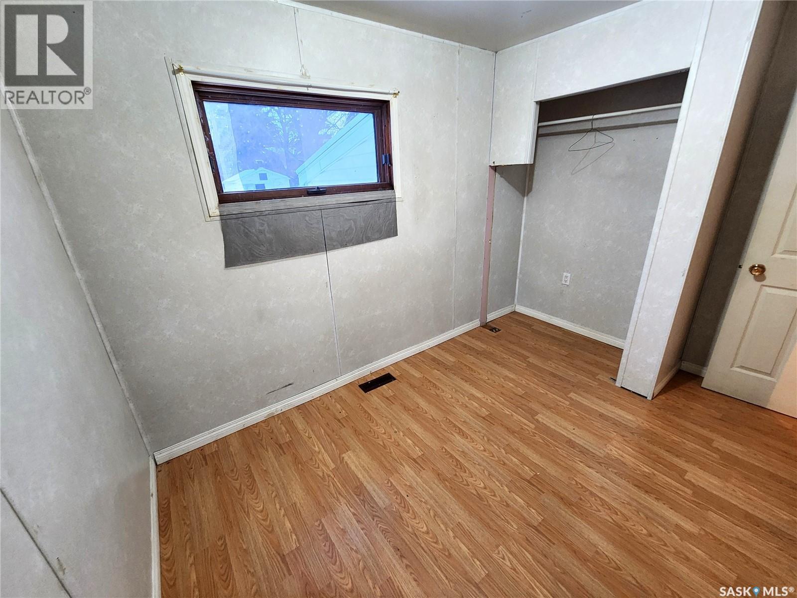508 1St Avenue E, Lampman, SK