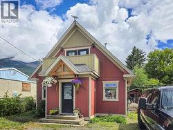 886 4TH AVENUE Mcbride, BC V0J 2E0