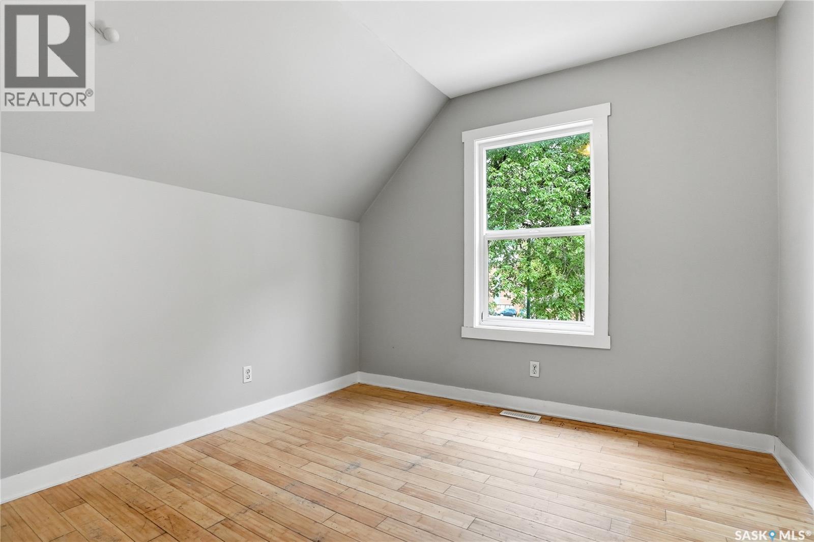 211 N Avenue S, Saskatoon, SK