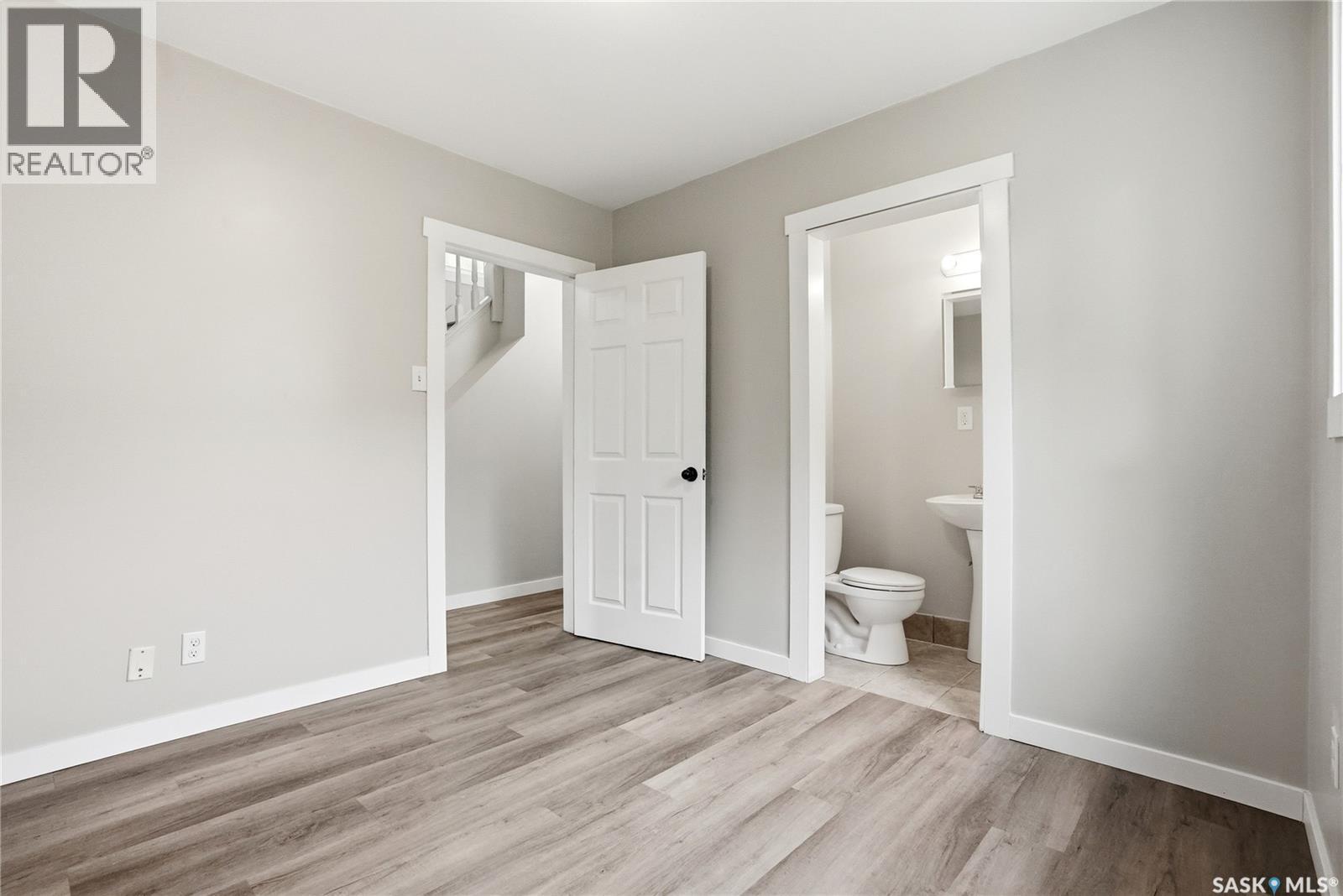 211 N Avenue S, Saskatoon, SK