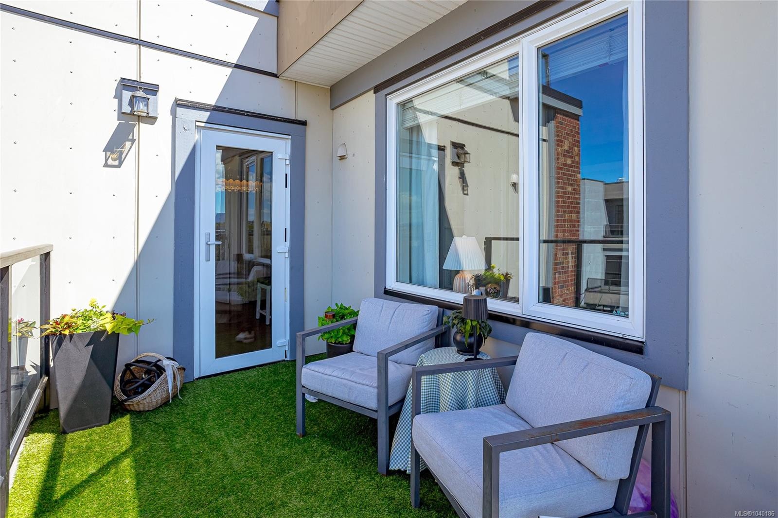 #308-2409 Bevan Ave, Sidney, BC