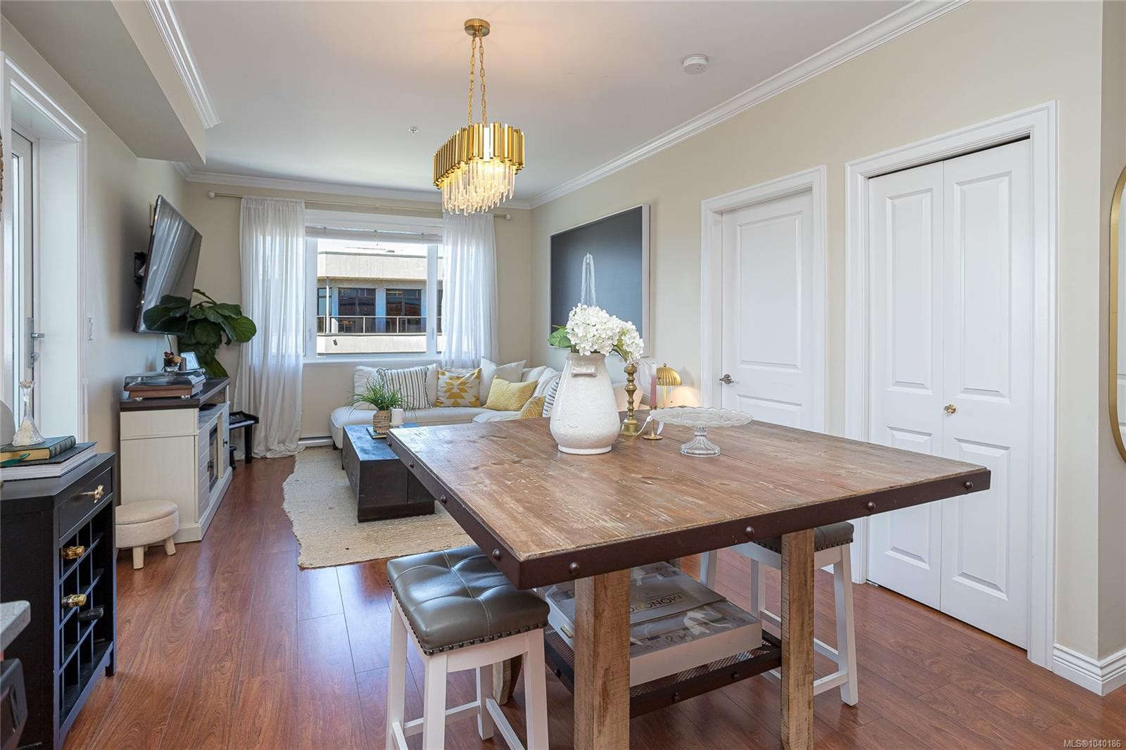 #308-2409 Bevan Ave, Sidney, BC
