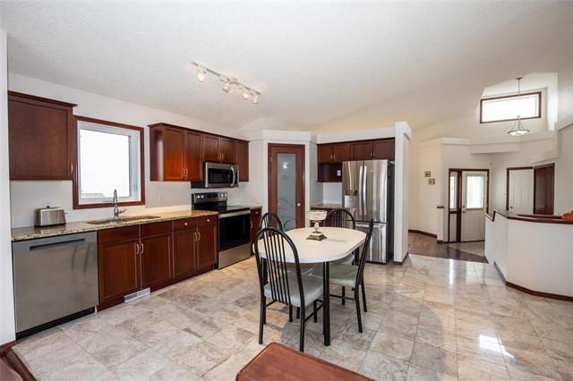 59 Moncrief Lane, Winnipeg, MB