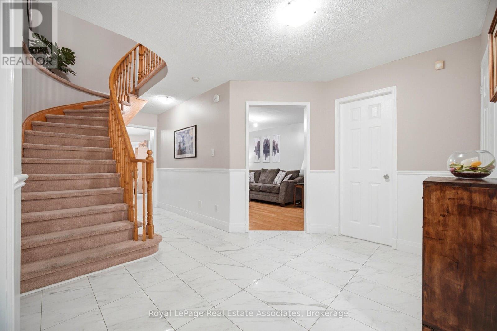 6343 Alderwood Trail, Mississauga, ON