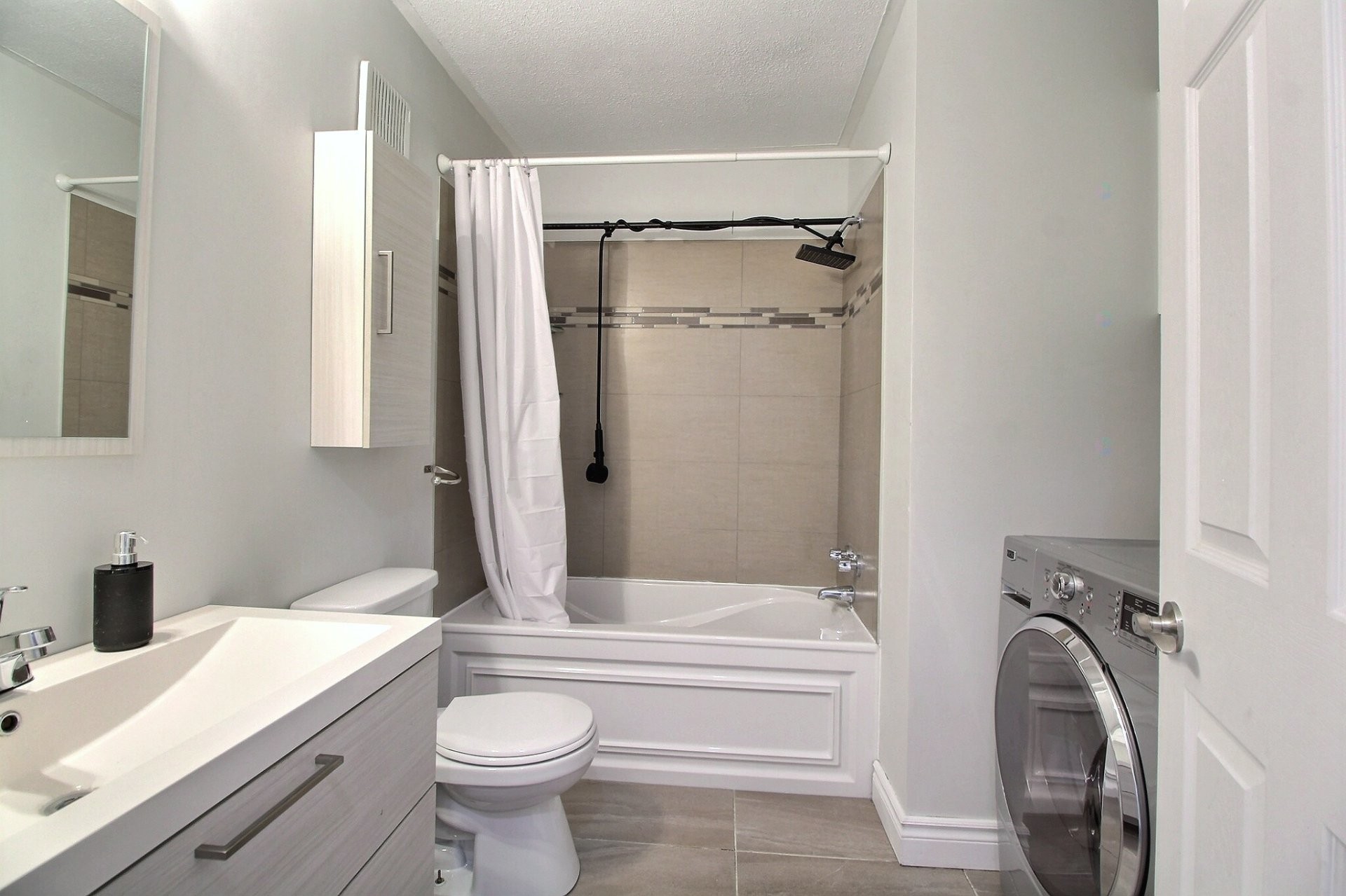 Salle de bains - 676 Rue Des Joncs, Val-D'Or, QC