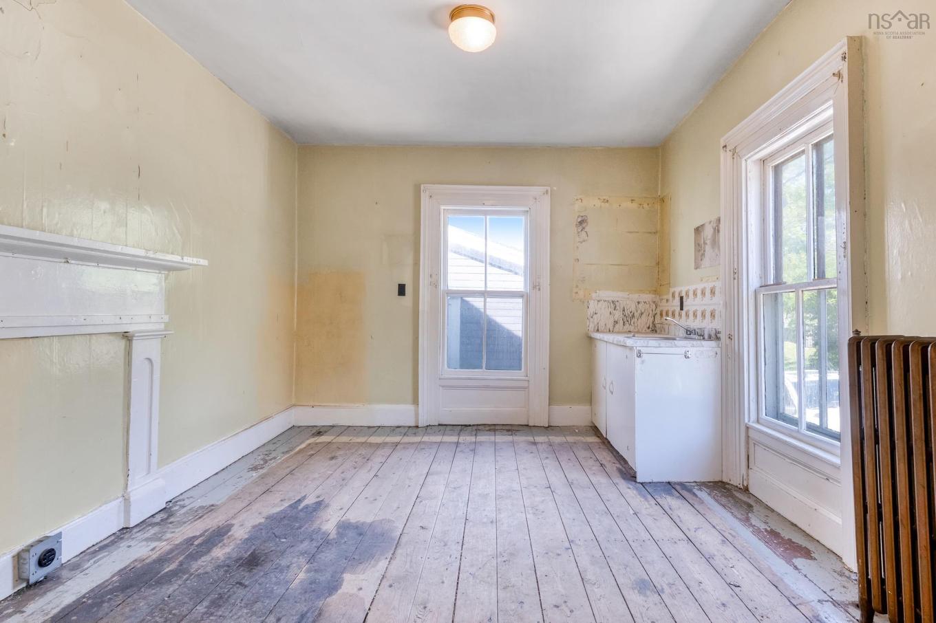 200 Montague Street, Lunenburg, NS